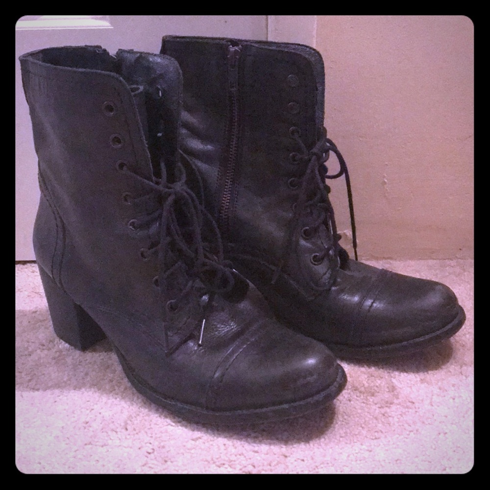 Steve Madden Graanie Combat Boots size 9.5